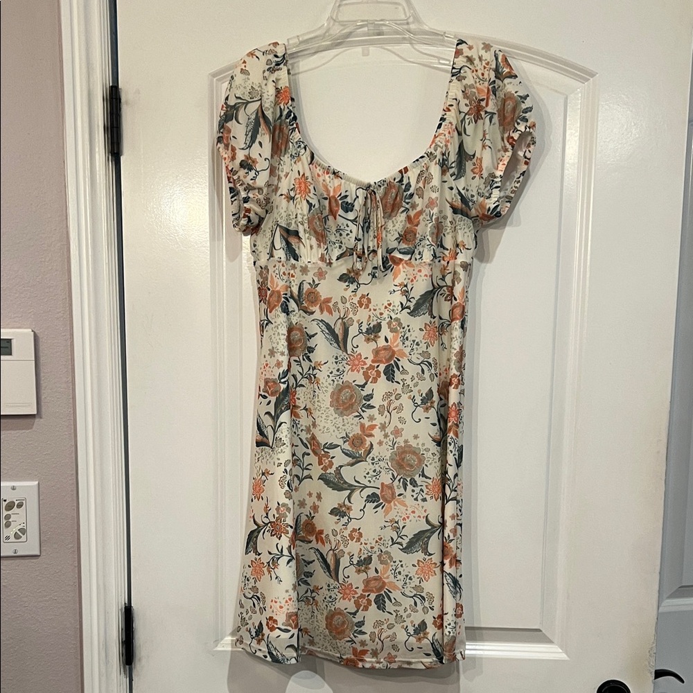 SO Floral Puff Sleeve Mini Dress - Cream and Orange